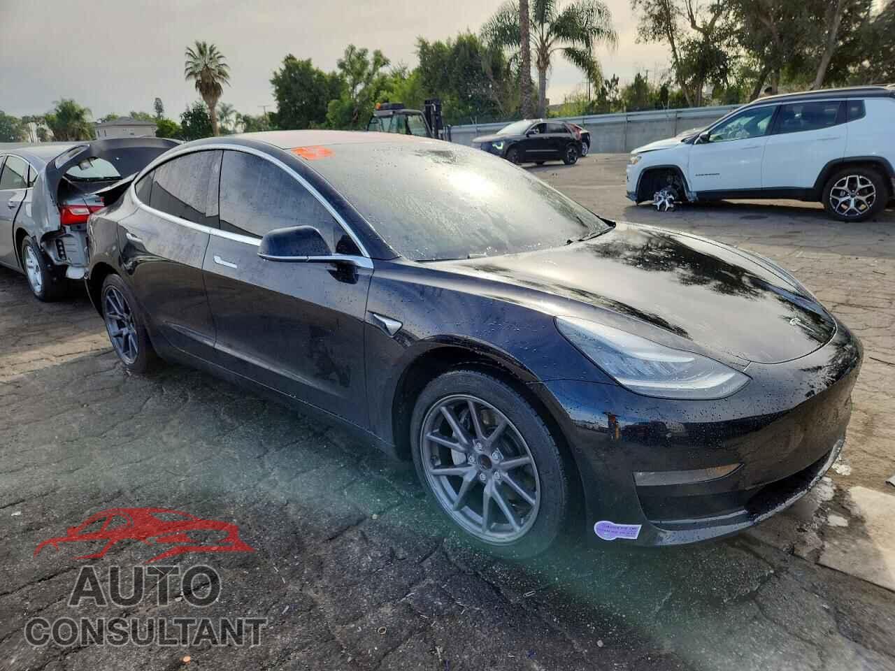 TESLA MODEL 3 2019 - 5YJ3E1EA7KF305022