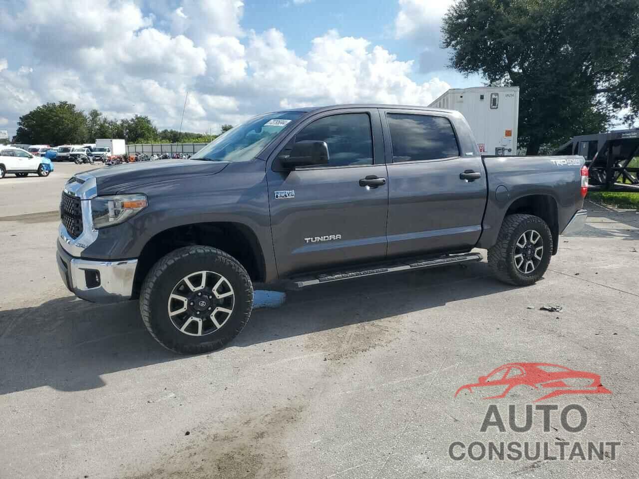 TOYOTA TUNDRA 2018 - 5TFDY5F16JX773703