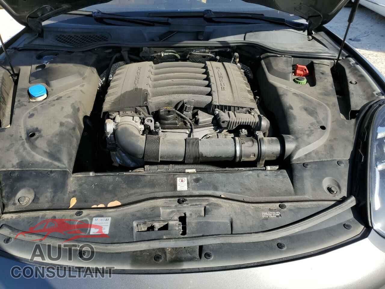 PORSCHE CAYENNE 2016 - WP1AA2A26GKA08694