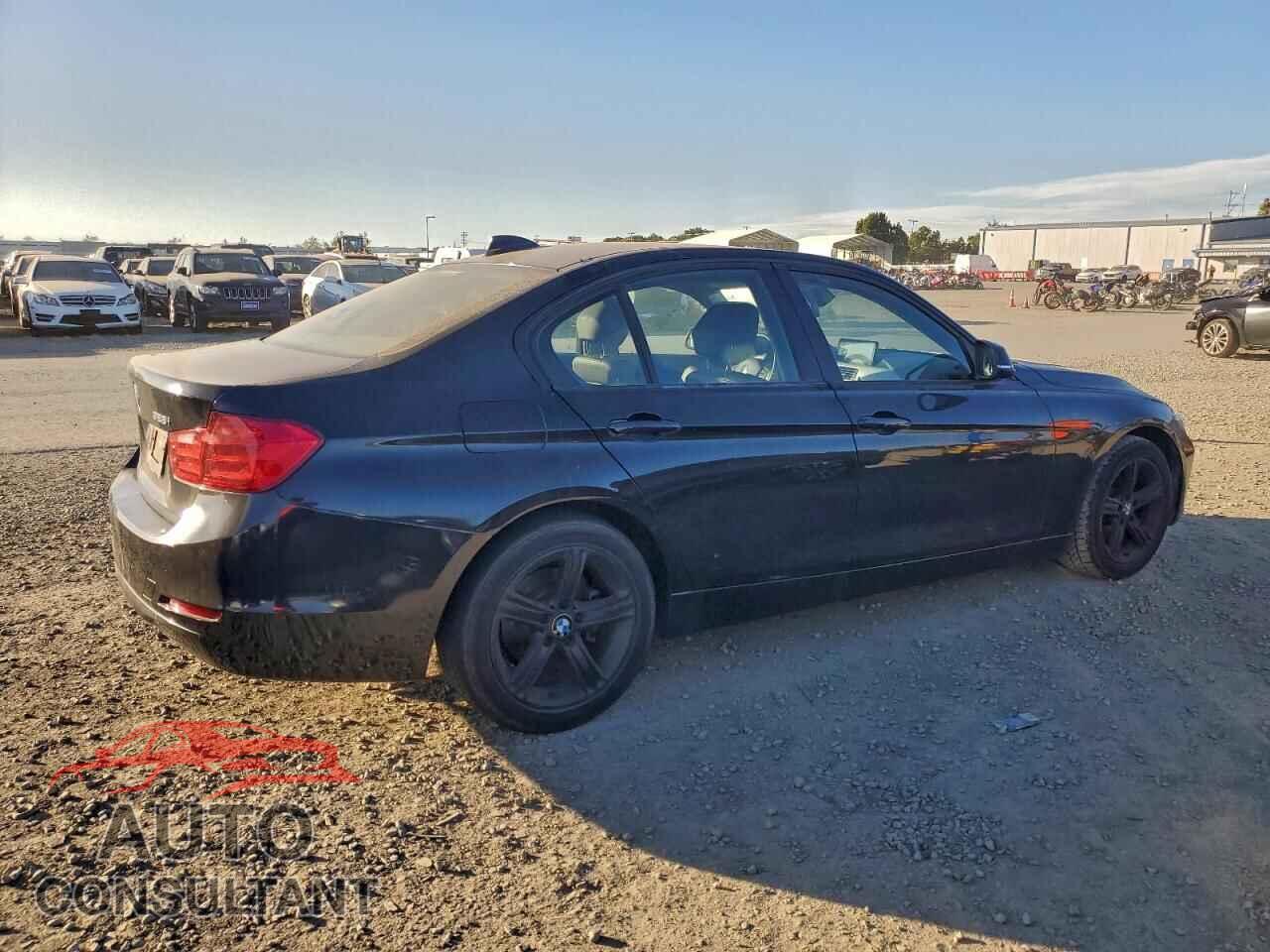 BMW 3 SERIES 2012 - WBA3C1C59CF434031