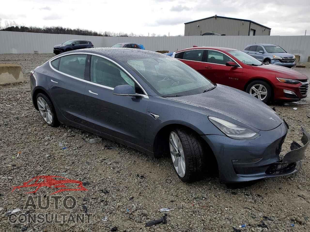 TESLA MODEL 3 2017 - 5YJ3E1EA6HF000913