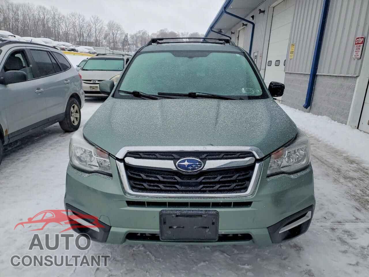 SUBARU FORESTER 2018 - JF2SJAEC2JH561884