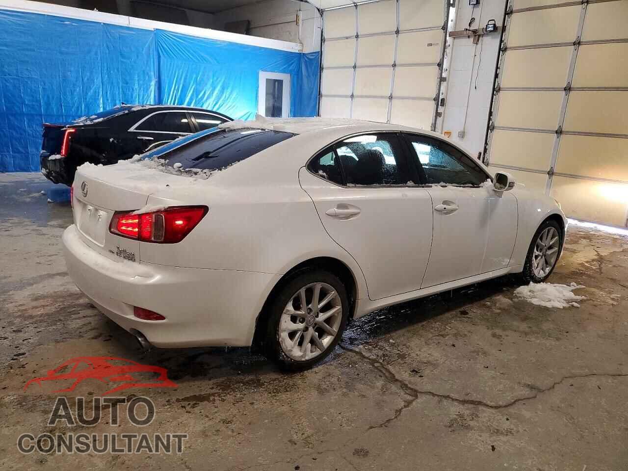 LEXUS IS 2013 - JTHCF5C24D5062109