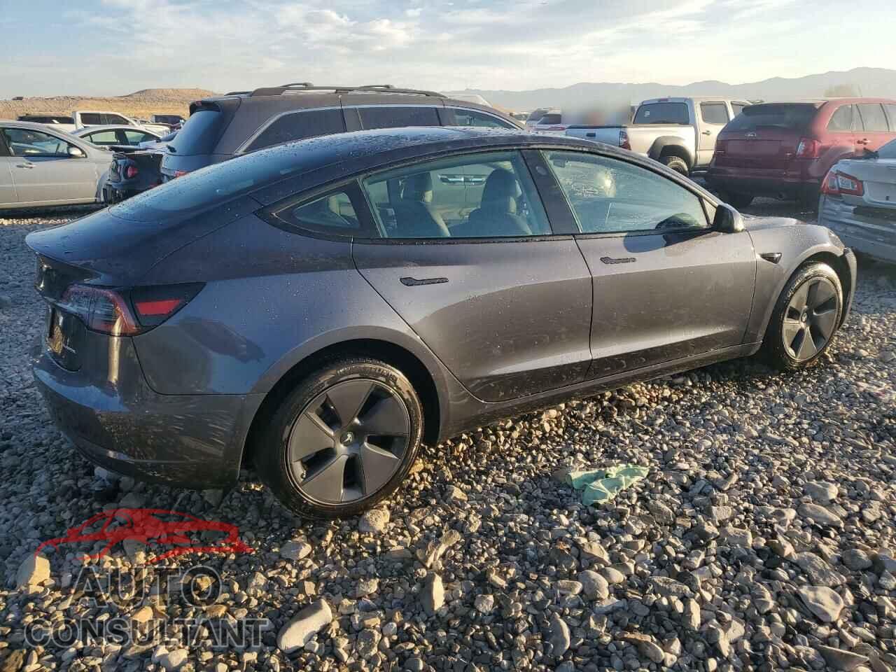 TESLA MODEL 3 2023 - 5YJ3E1EB9PF696707