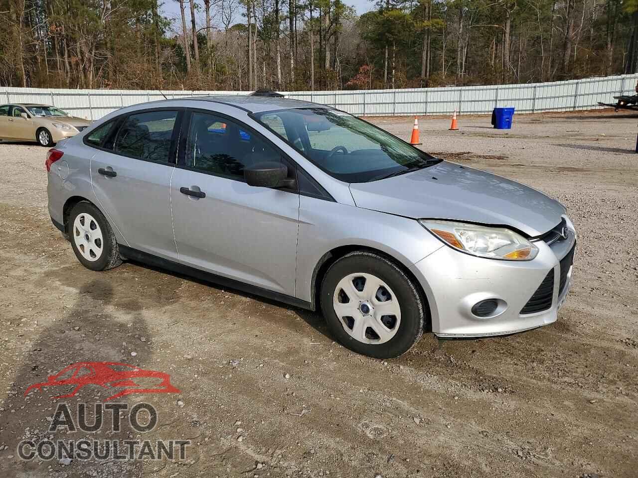 FORD FOCUS 2013 - 1FADP3E22DL299574