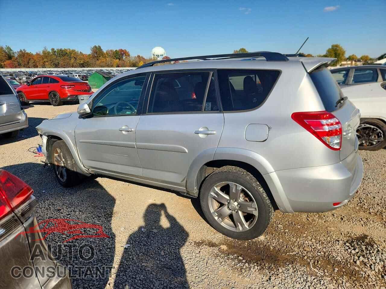 TOYOTA RAV4 2012 - JTMRK4DV6C5106622