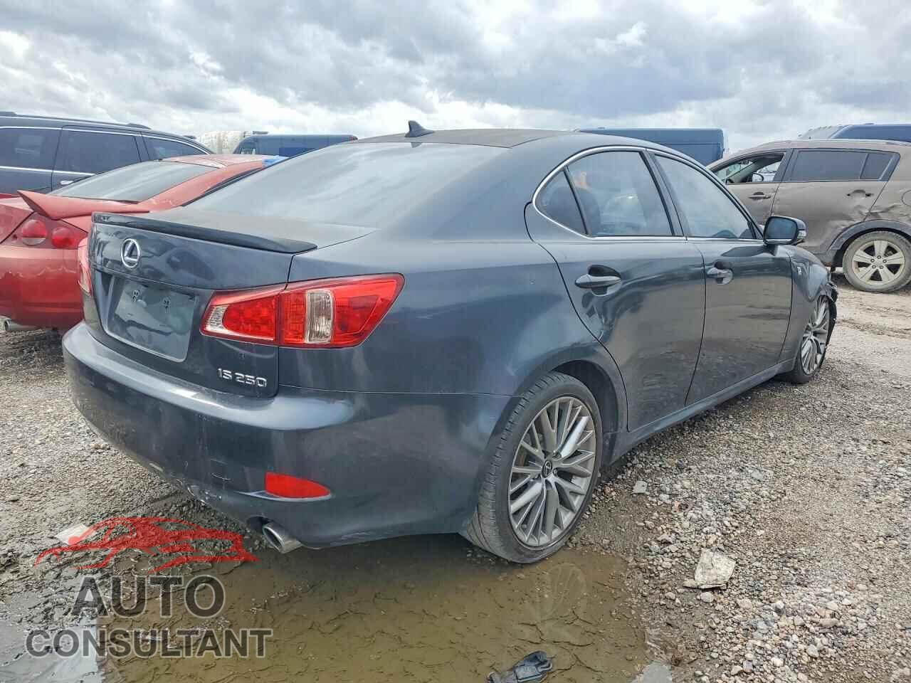 LEXUS IS 2011 - JTHBF5C28B5136804