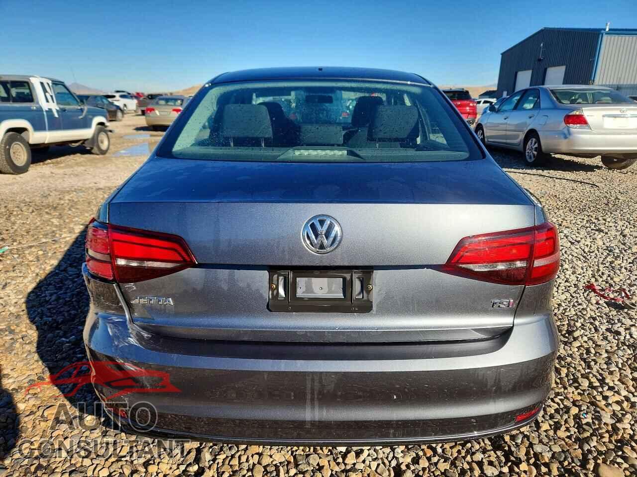 VOLKSWAGEN JETTA 2017 - 3VW2B7AJ7HM253020