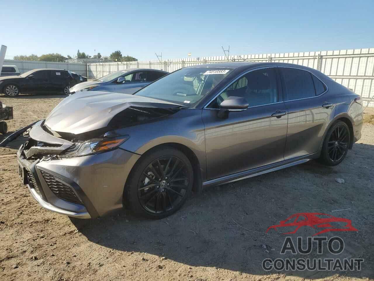 TOYOTA CAMRY 2022 - 4T1K31AK9NU582682