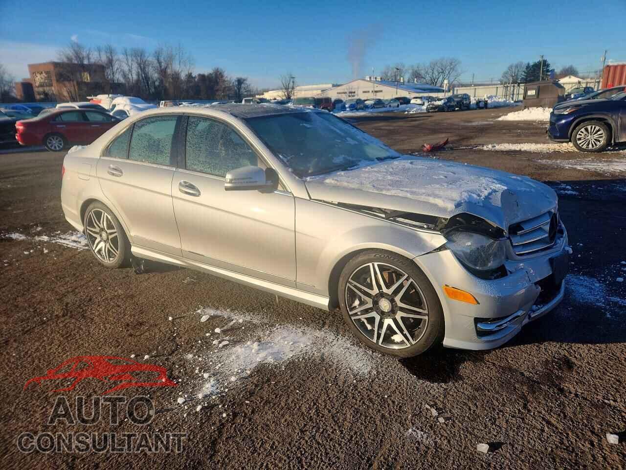 MERCEDES-BENZ C-CLASS 2013 - WDDGF8AB7DR273729