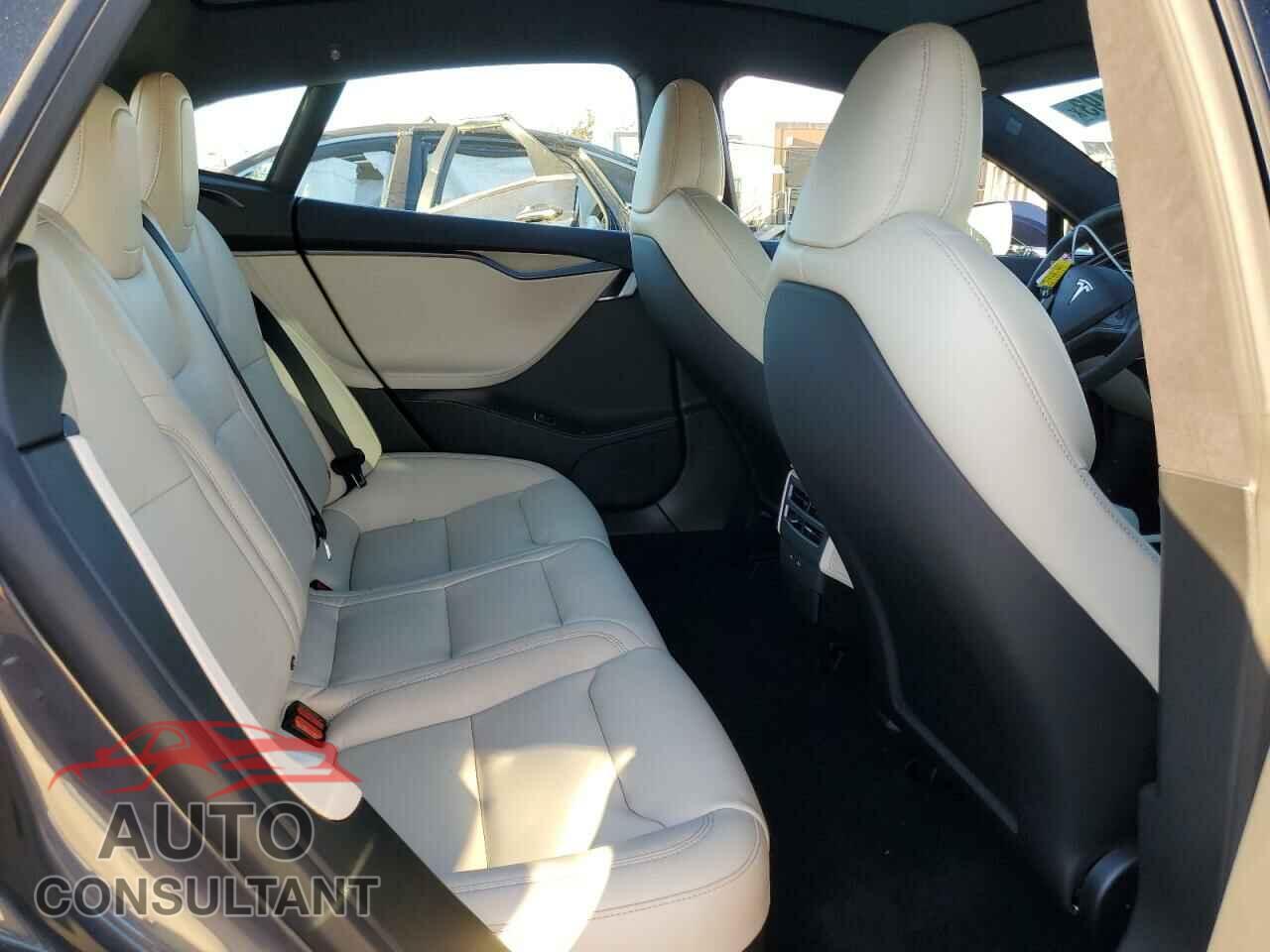 TESLA MODEL S 2020 - 5YJSA1E27LF415232