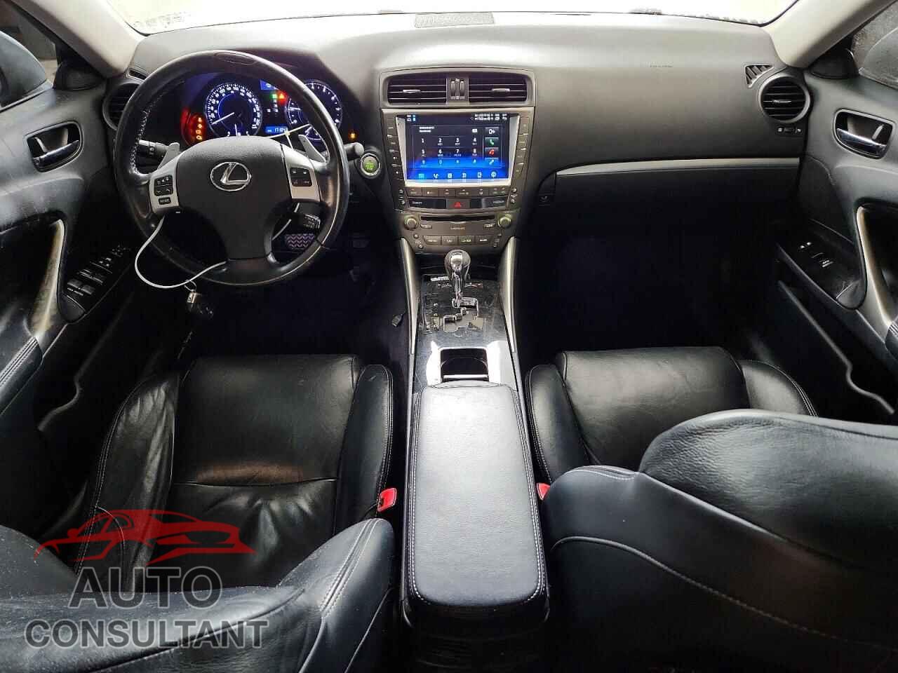 LEXUS IS 2012 - JTHCF5C20C5058153