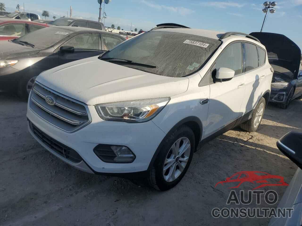 FORD ESCAPE 2017 - 1FMCU0GD8HUB96215