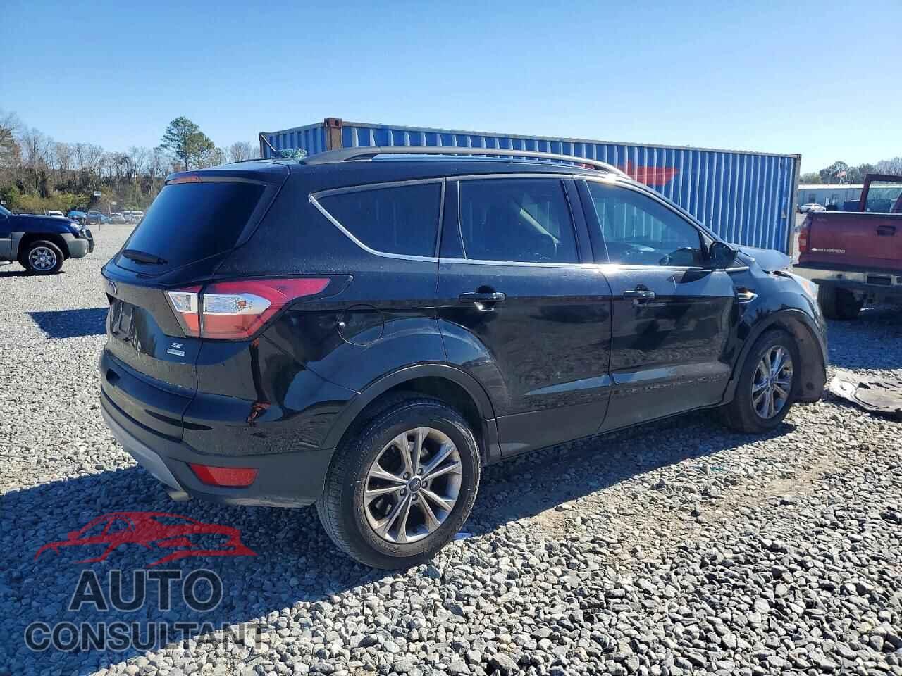 FORD ESCAPE 2018 - 1FMCU0GD4JUC57369