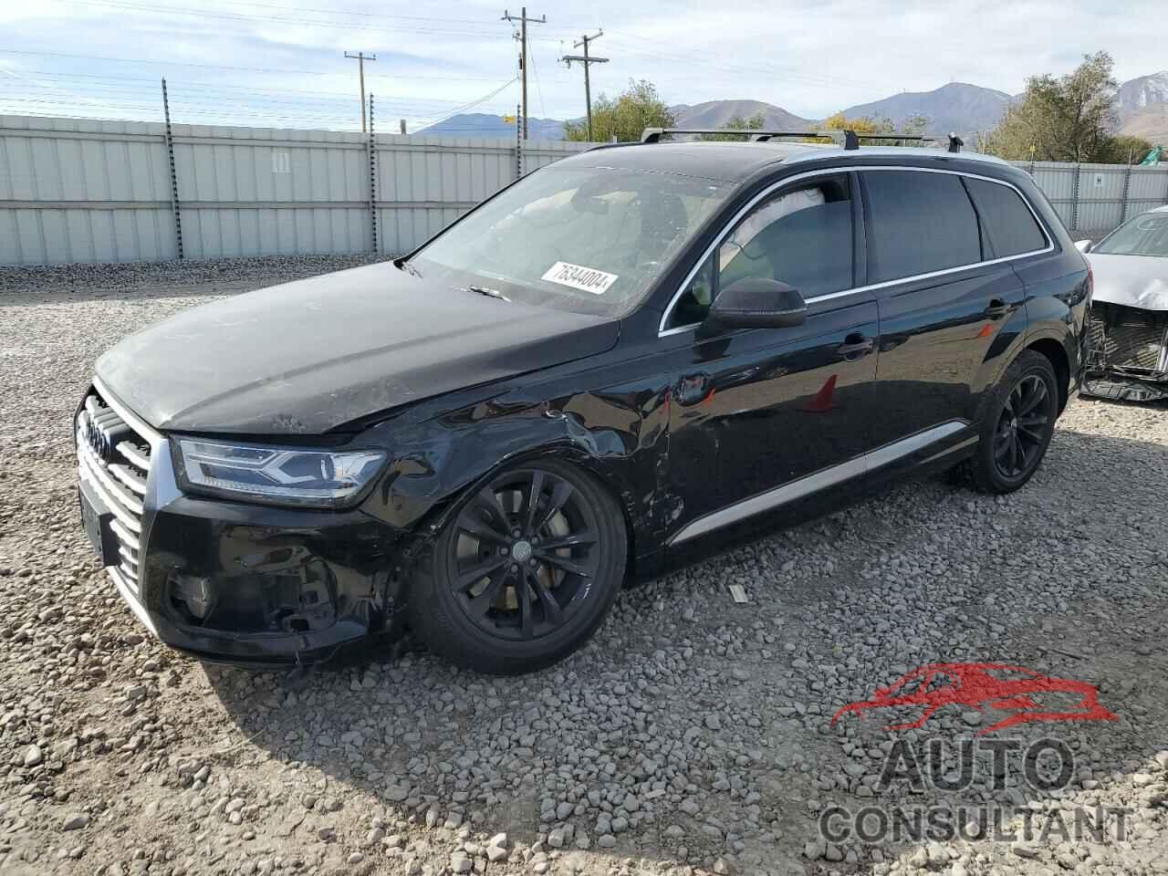 AUDI Q7 2017 - WA1LAAF73HD006670