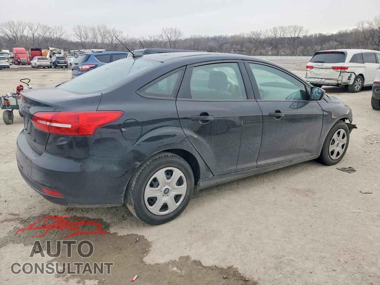 FORD FOCUS 2018 - 1FADP3E20JL240633