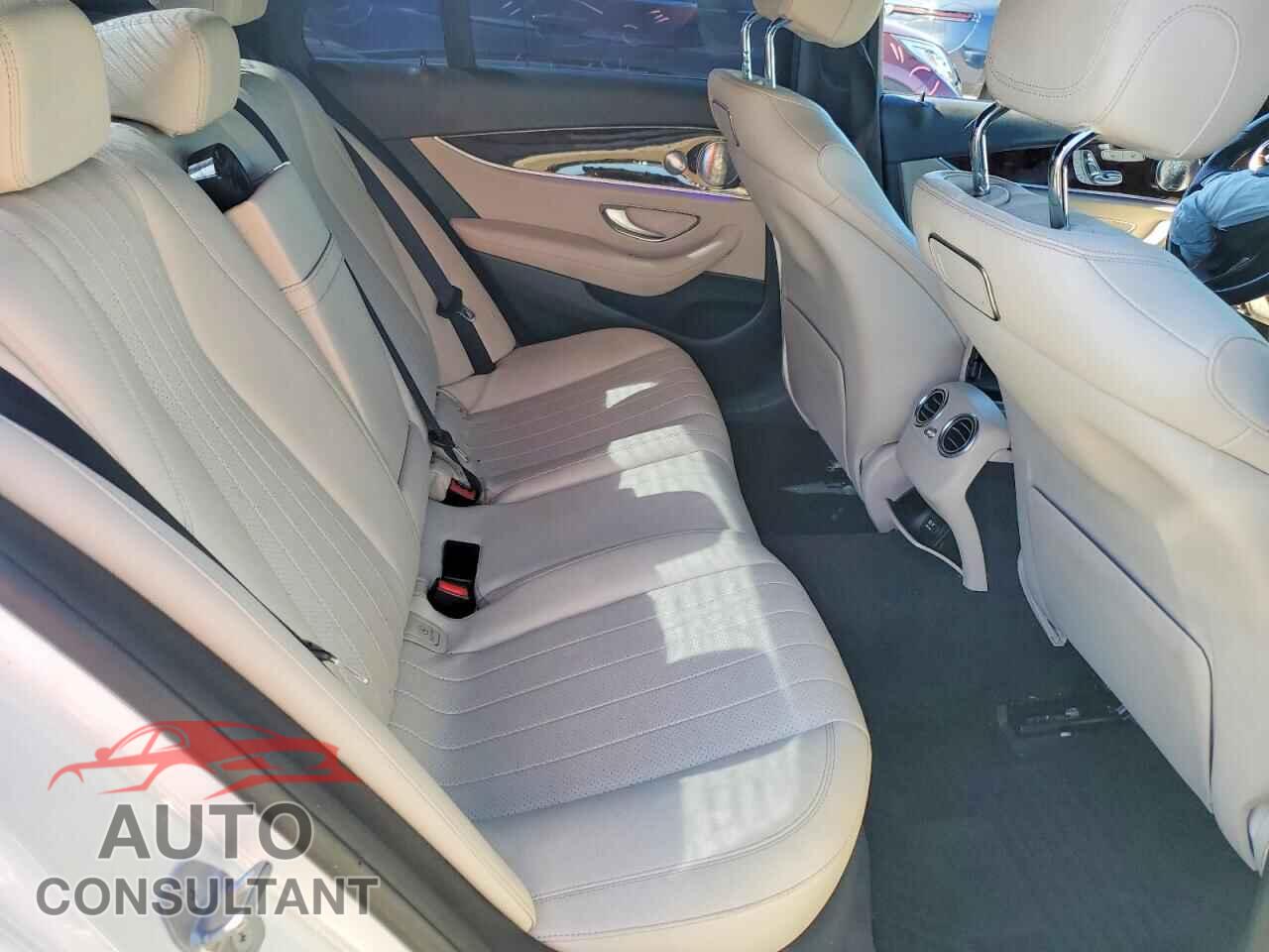 MERCEDES-BENZ E-CLASS 2018 - WDDZF4JB7JA387838