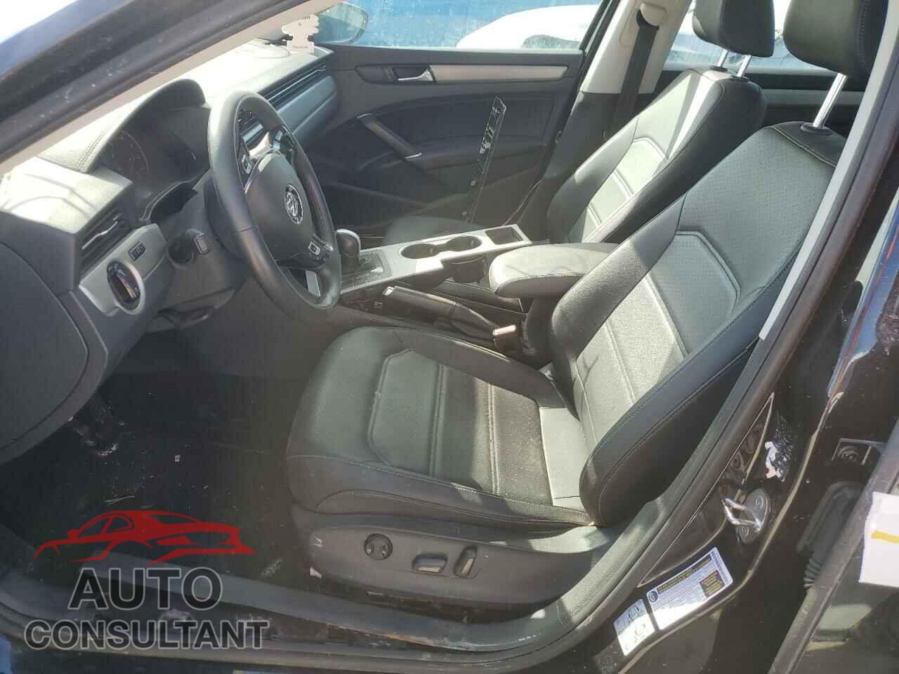 VOLKSWAGEN PASSAT 2021 - 1VWSA7A39MC006419