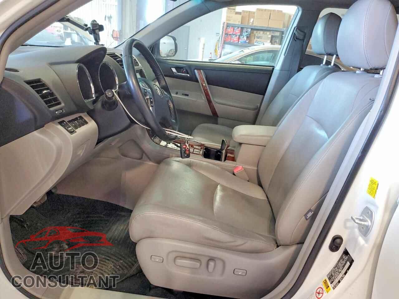 TOYOTA HIGHLANDER 2011 - JTEDC3EH7B2000122
