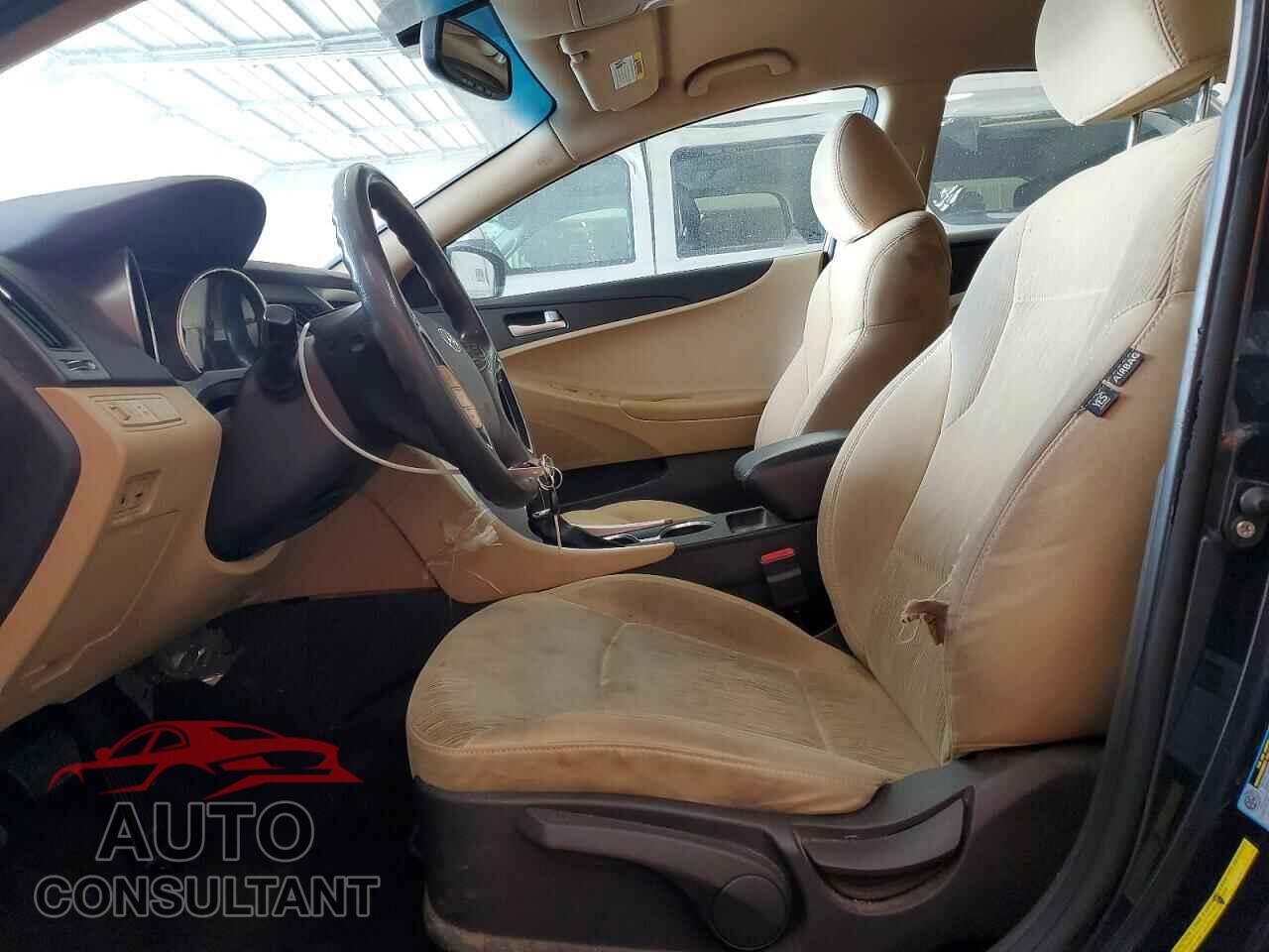 HYUNDAI SONATA 2011 - 5NPEB4AC2BH217071