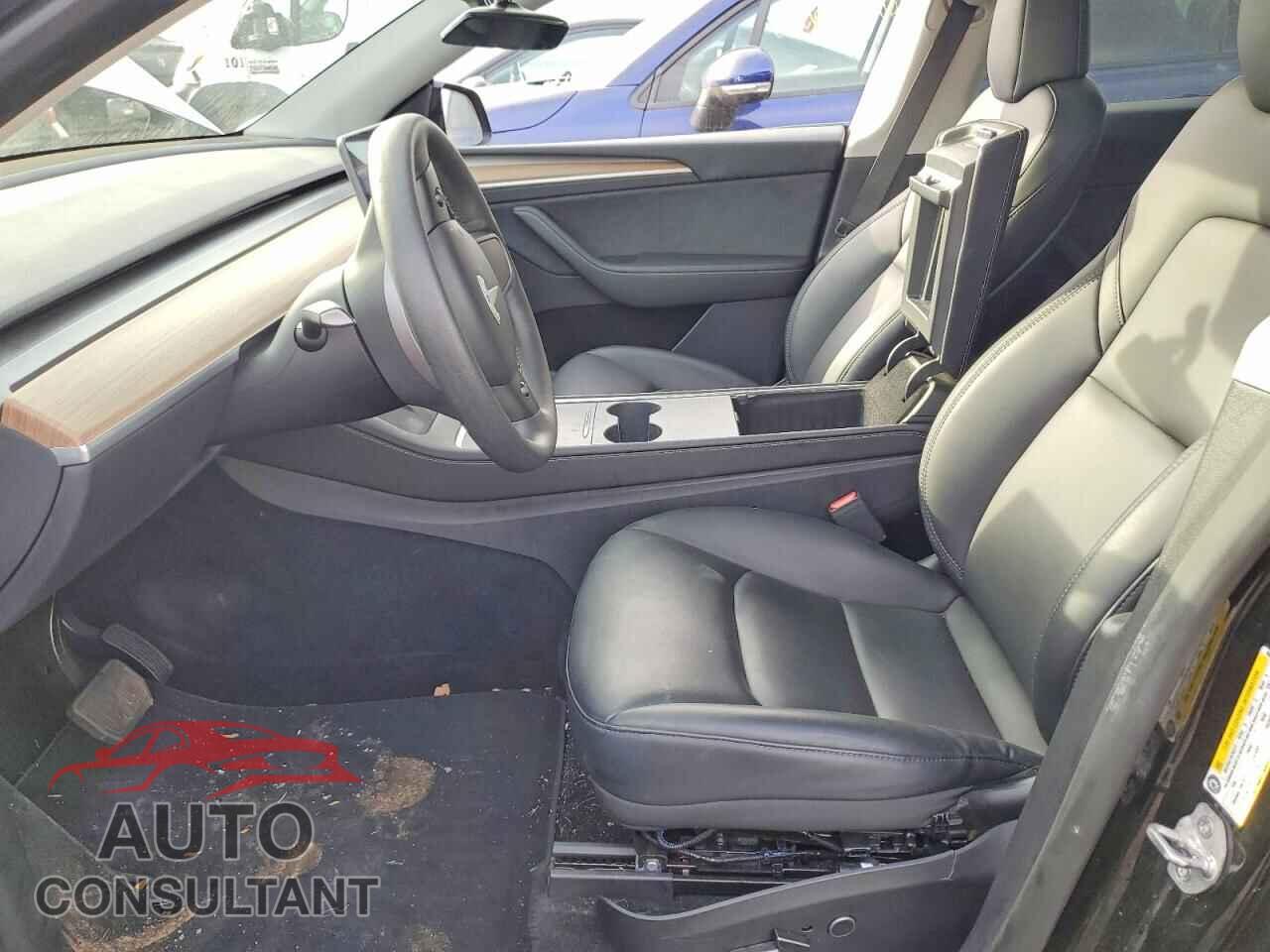 TESLA MODEL Y 2023 - 7SAYGDEE0PF869691