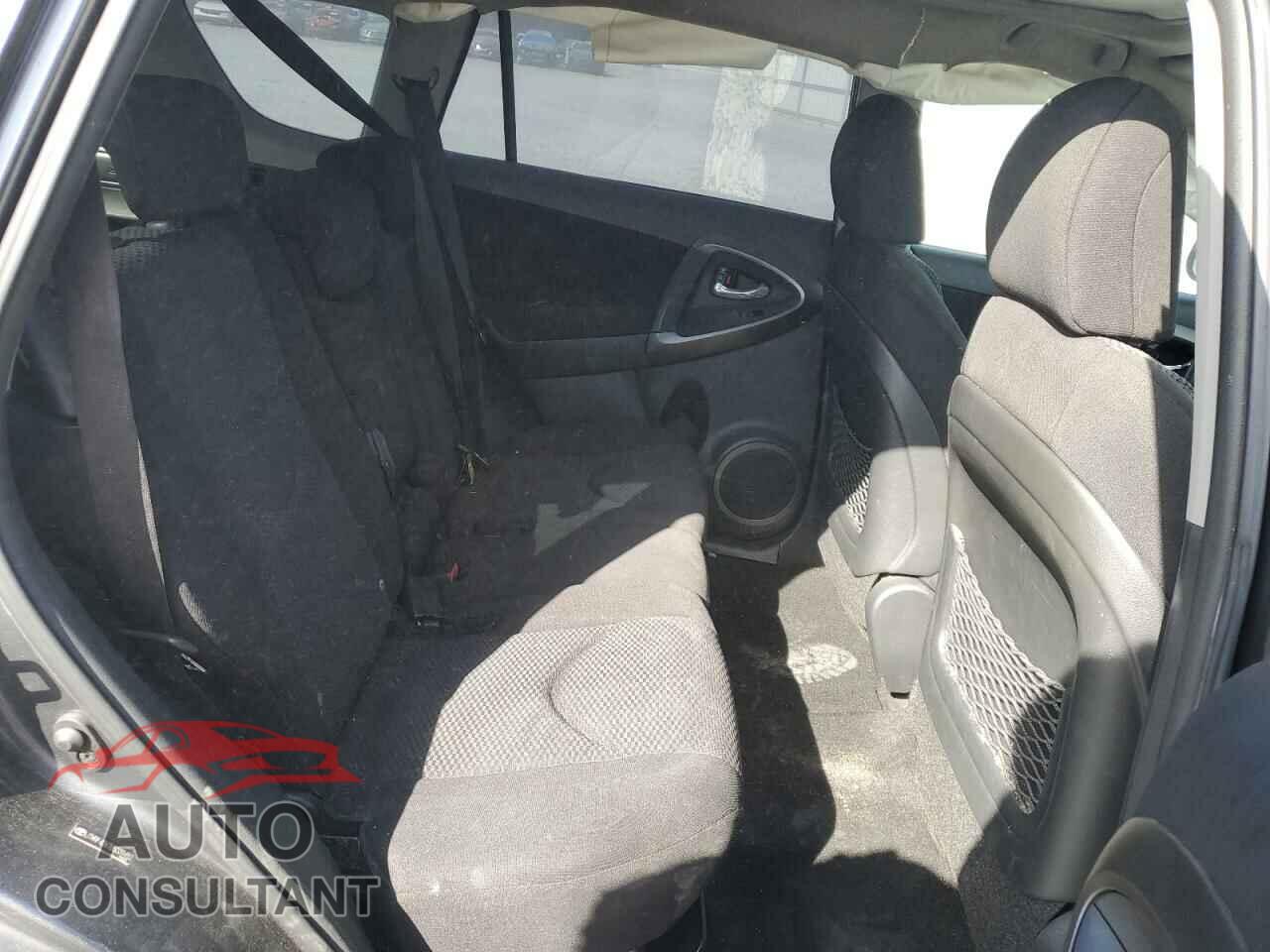 TOYOTA RAV4 2011 - JTMRF4DV7B5039452