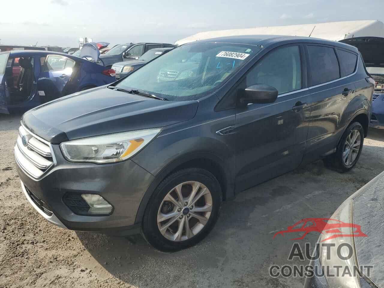 FORD ESCAPE 2017 - 1FMCU0GD3HUB74252