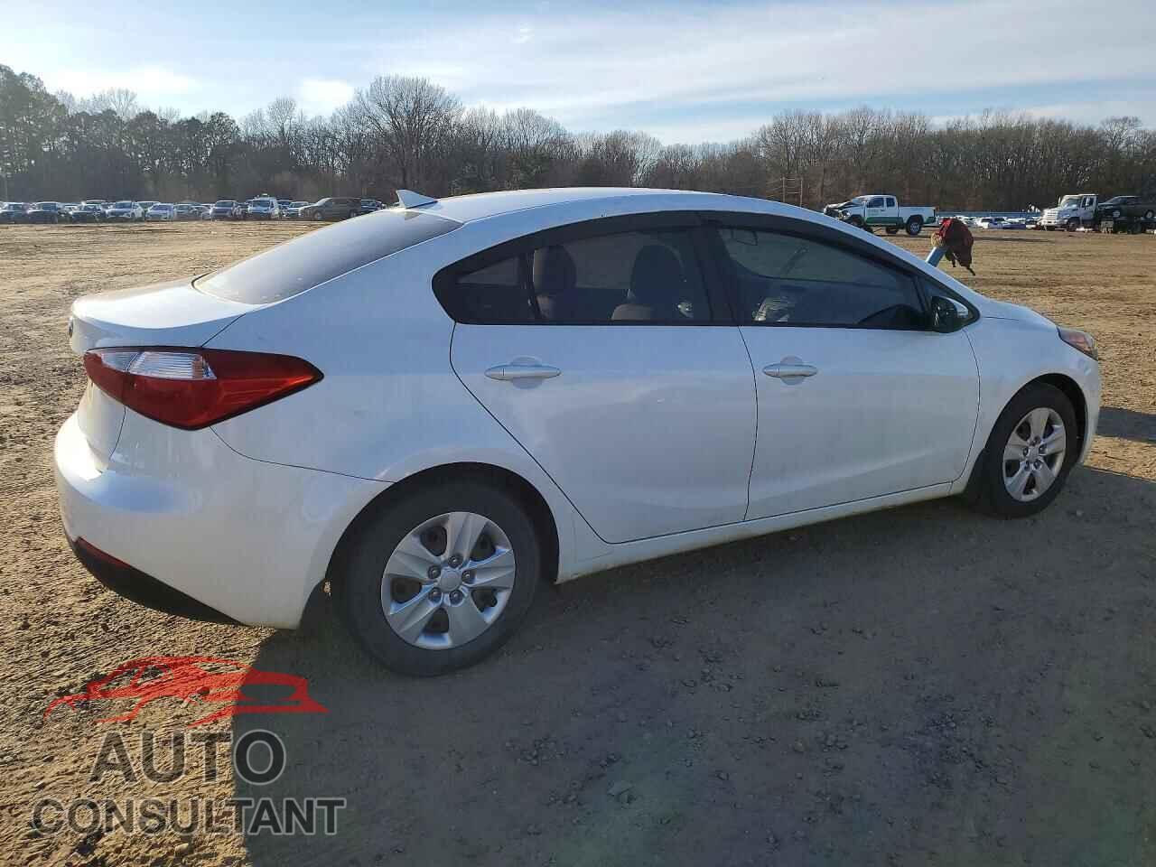 KIA FORTE 2015 - KNAFX4A6XF5322167