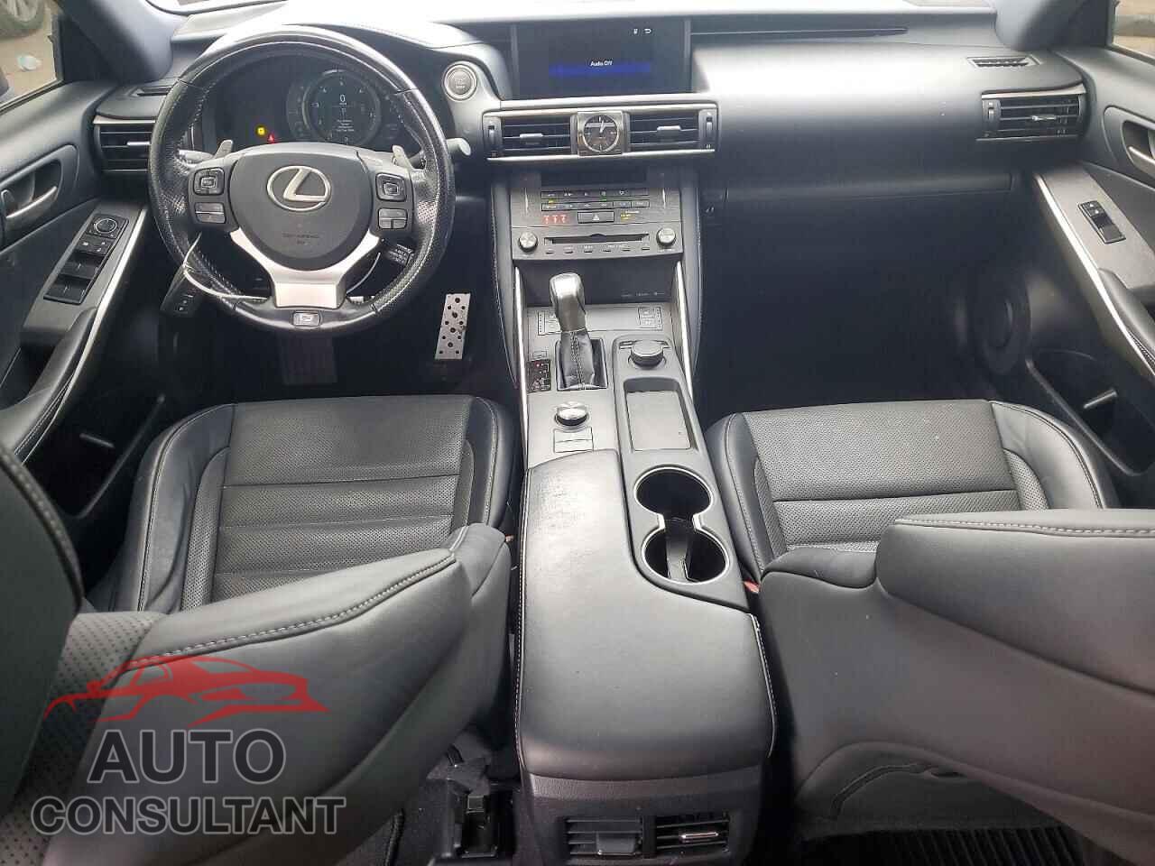 LEXUS IS 2019 - JTHC81D27K5038675