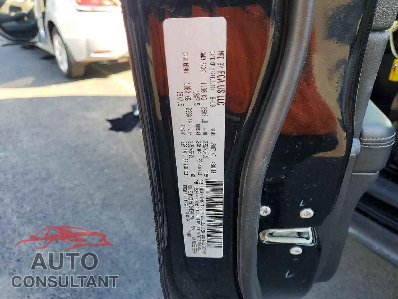 JEEP COMPASS 2020 - 3C4NJDCB3LT104528