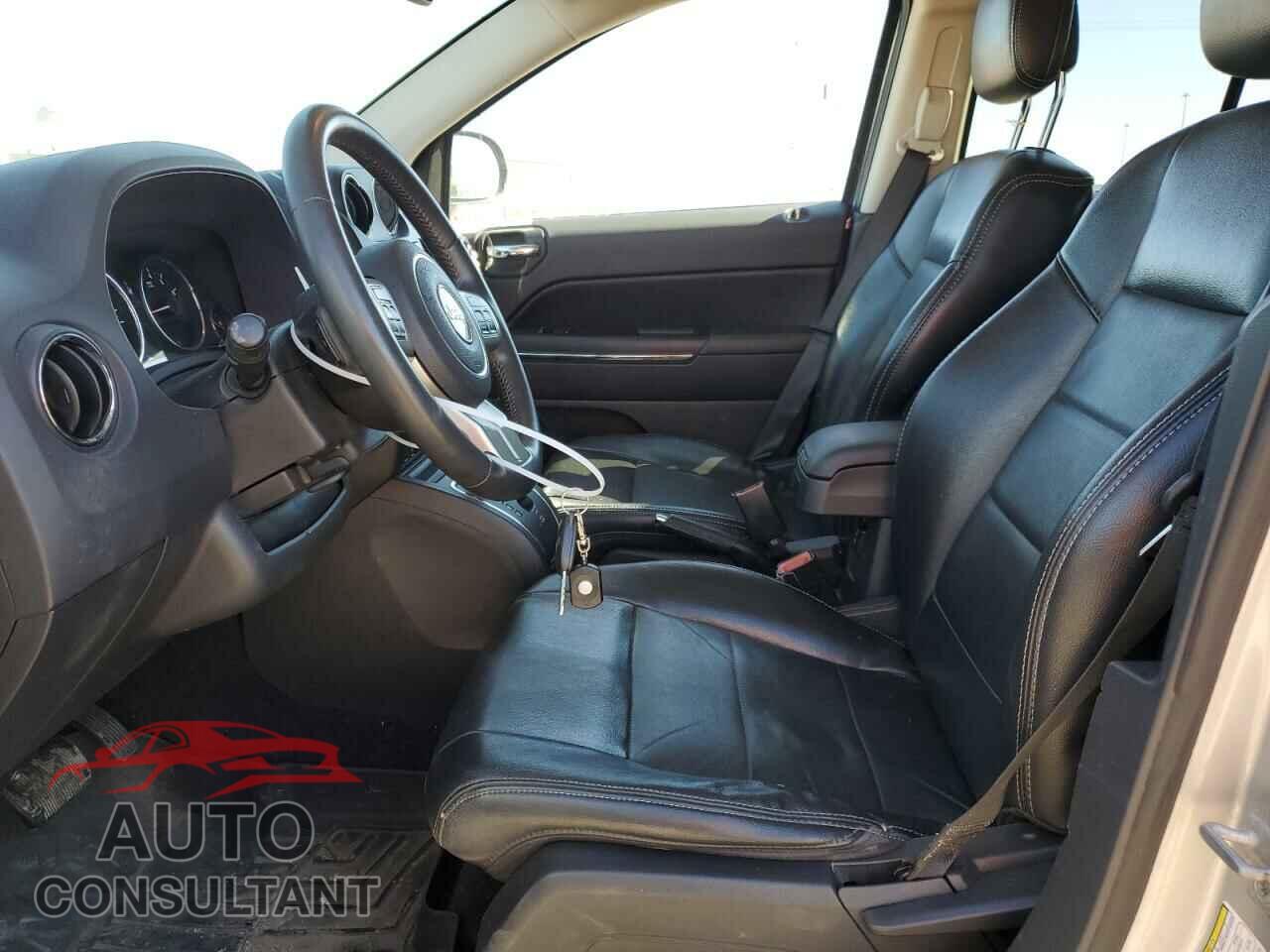 JEEP COMPASS 2011 - 1J4NF5FB5BD174274