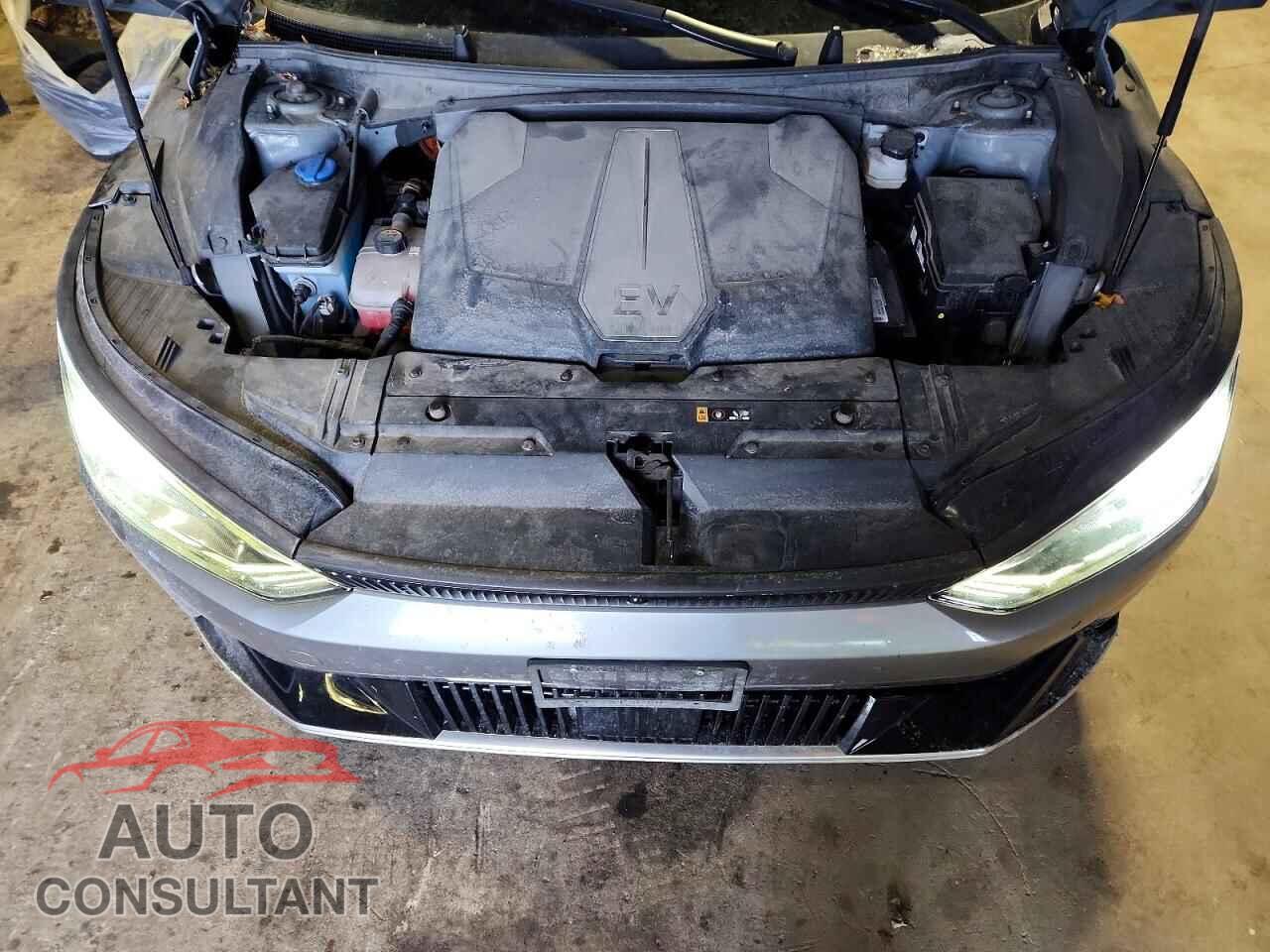 KIA EV6 LIGHT 2022 - KNDC3DLC7N5044735