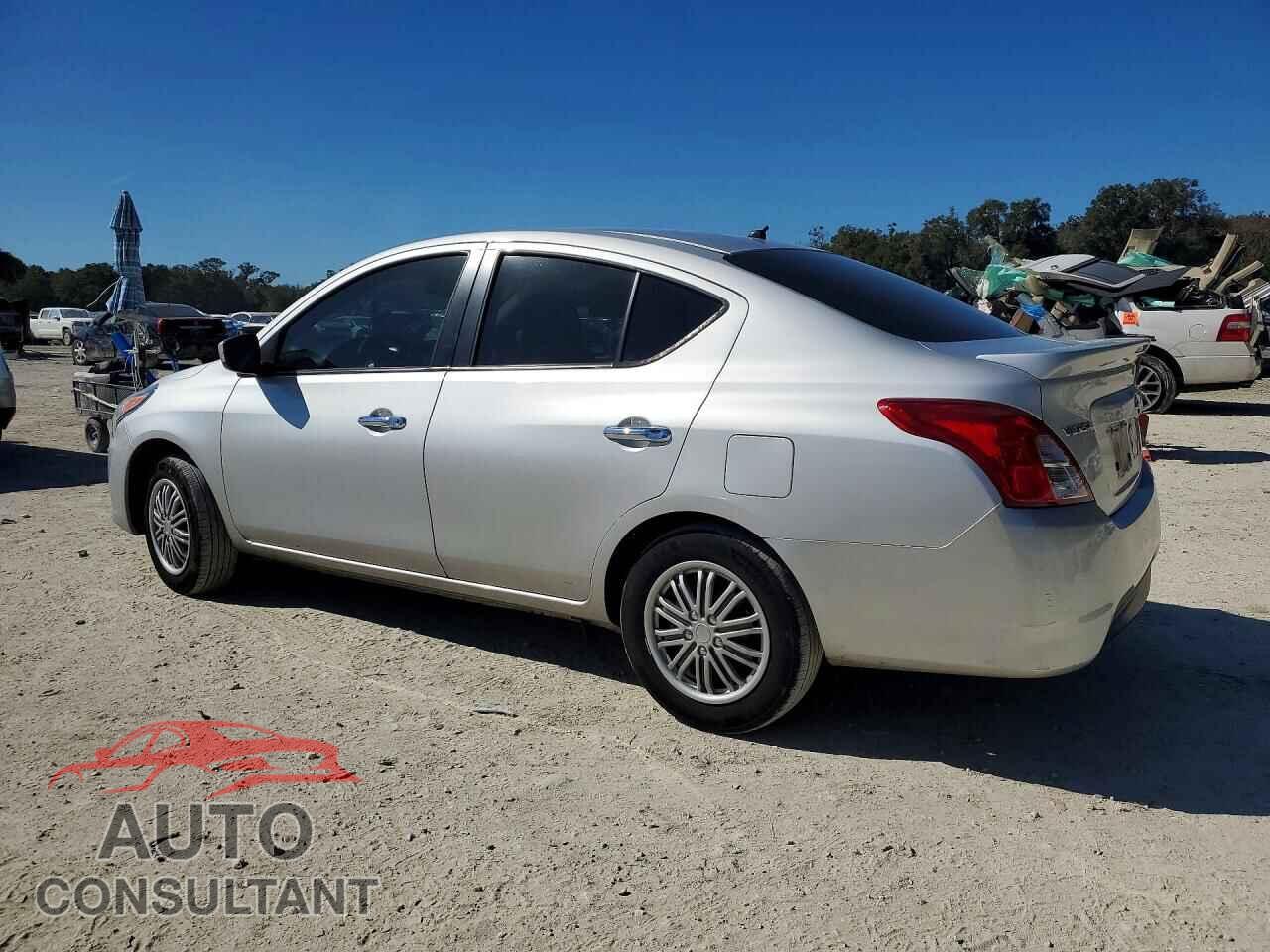 NISSAN VERSA 2017 - 3N1CN7AP6HL825335