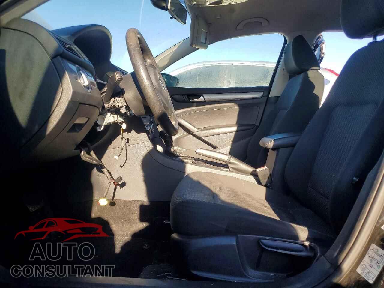 VOLKSWAGEN PASSAT 2012 - 1VWAP7A35CC094247