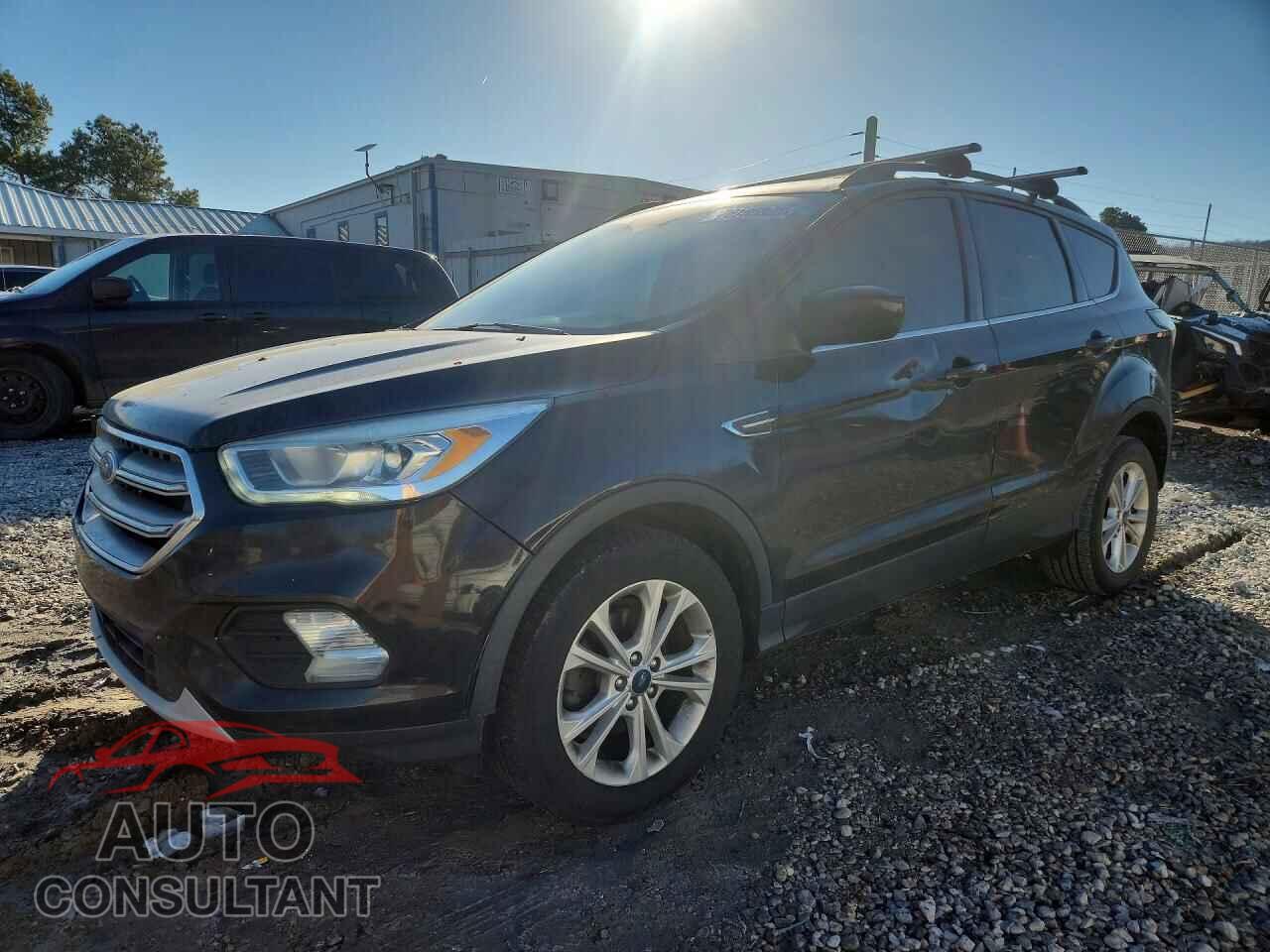 FORD ESCAPE 2017 - 1FMCU0GD4HUE92218