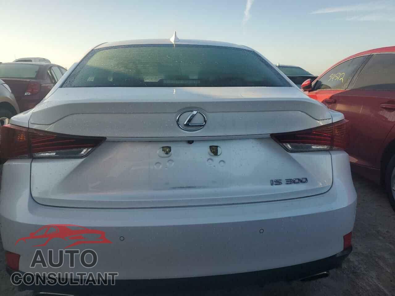 LEXUS IS 2018 - JTHBA1D25J5067767