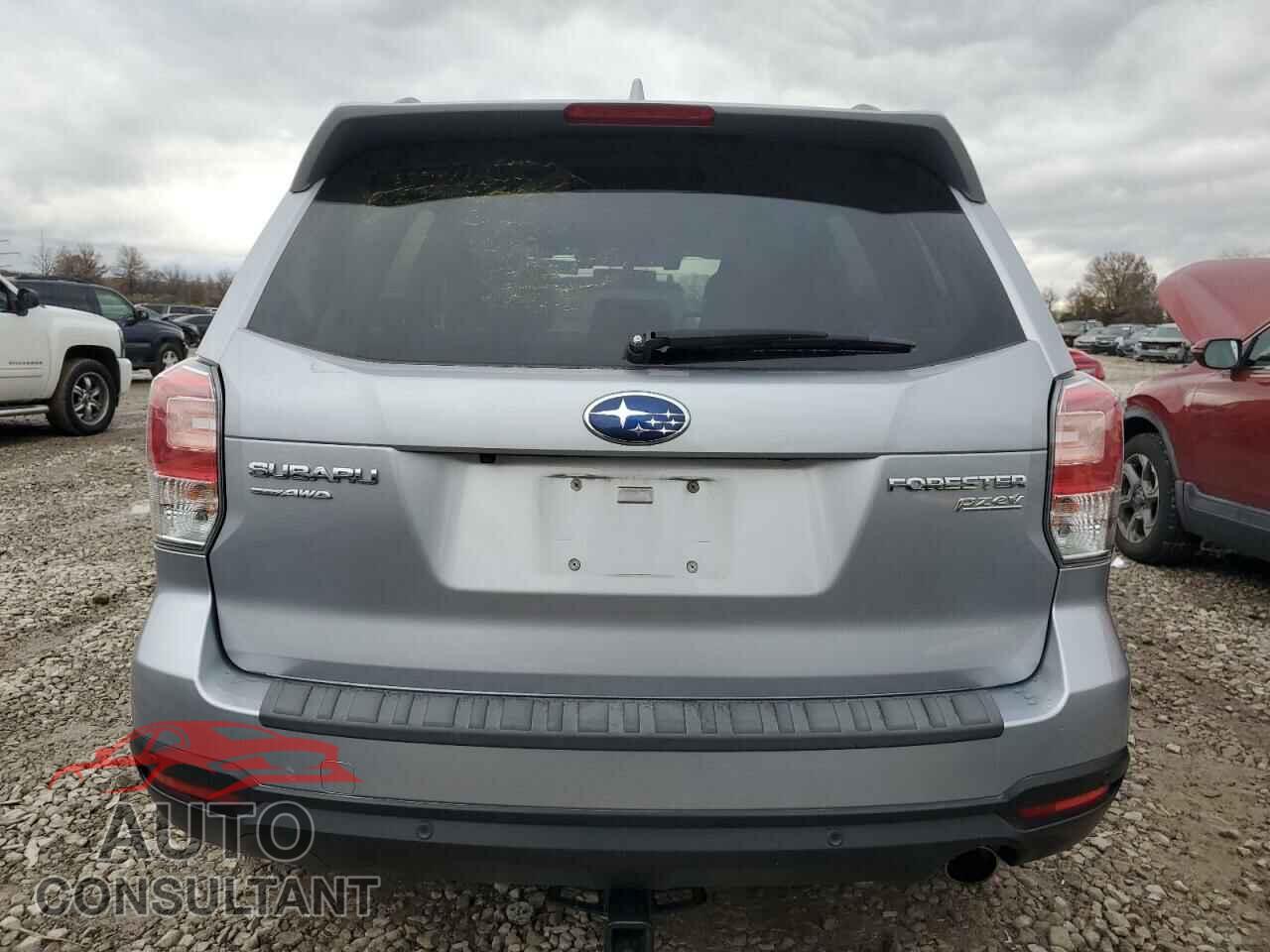 SUBARU FORESTER 2017 - JF2SJAWC0HH556109