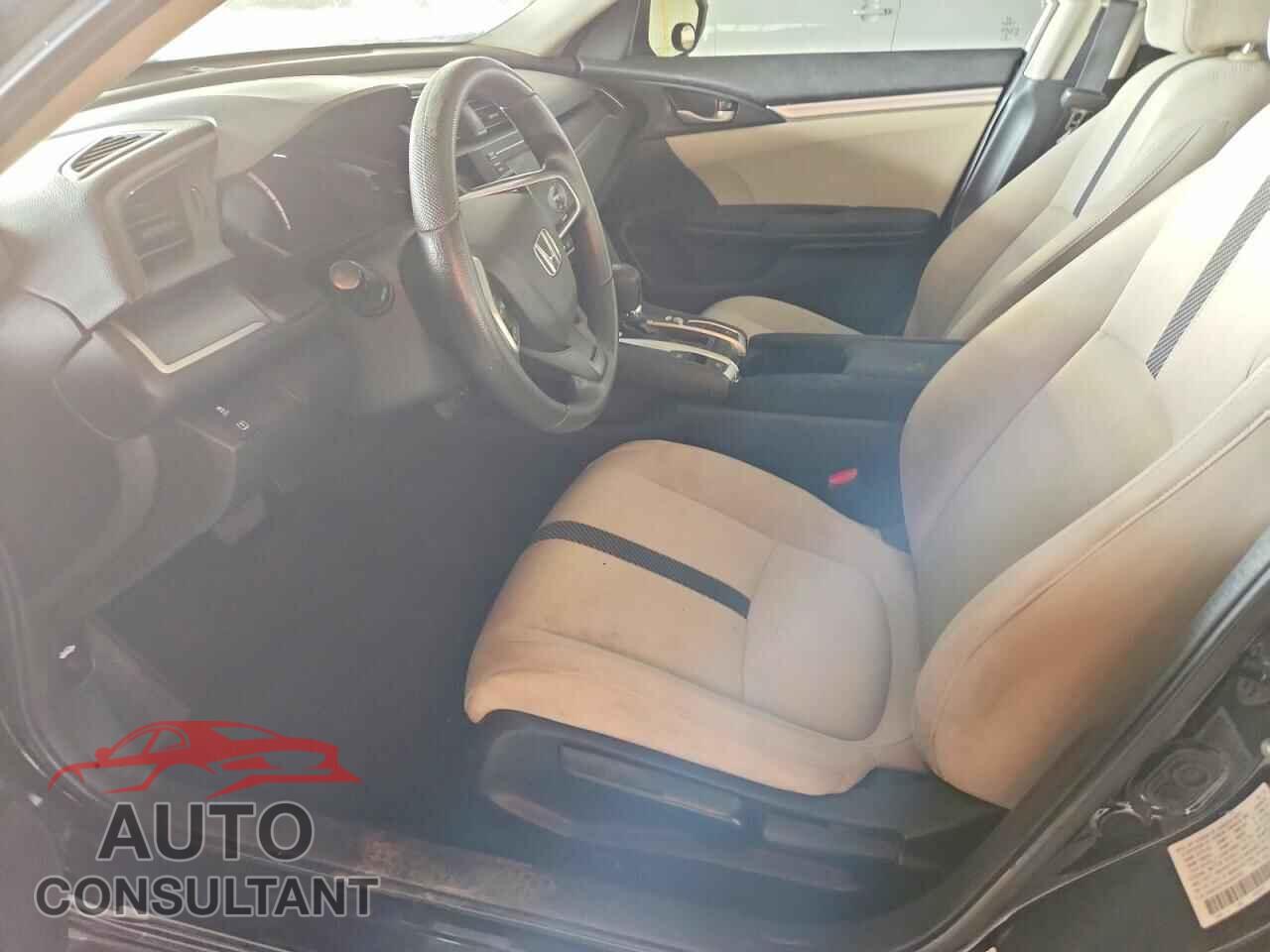 HONDA CIVIC 2018 - 2HGFC2F54JH552521