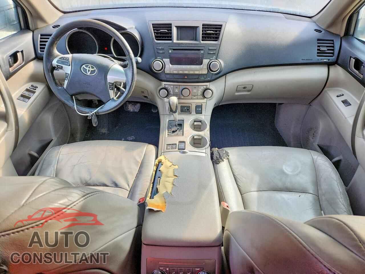 TOYOTA HIGHLANDER 2011 - 5TDBK3EH5BS062836