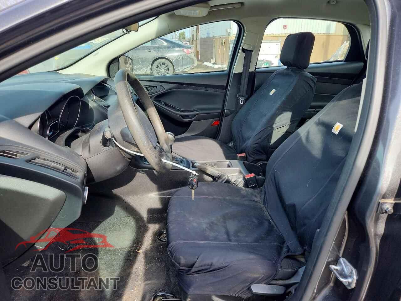 FORD FOCUS 2018 - 1FADP3E26JL300138