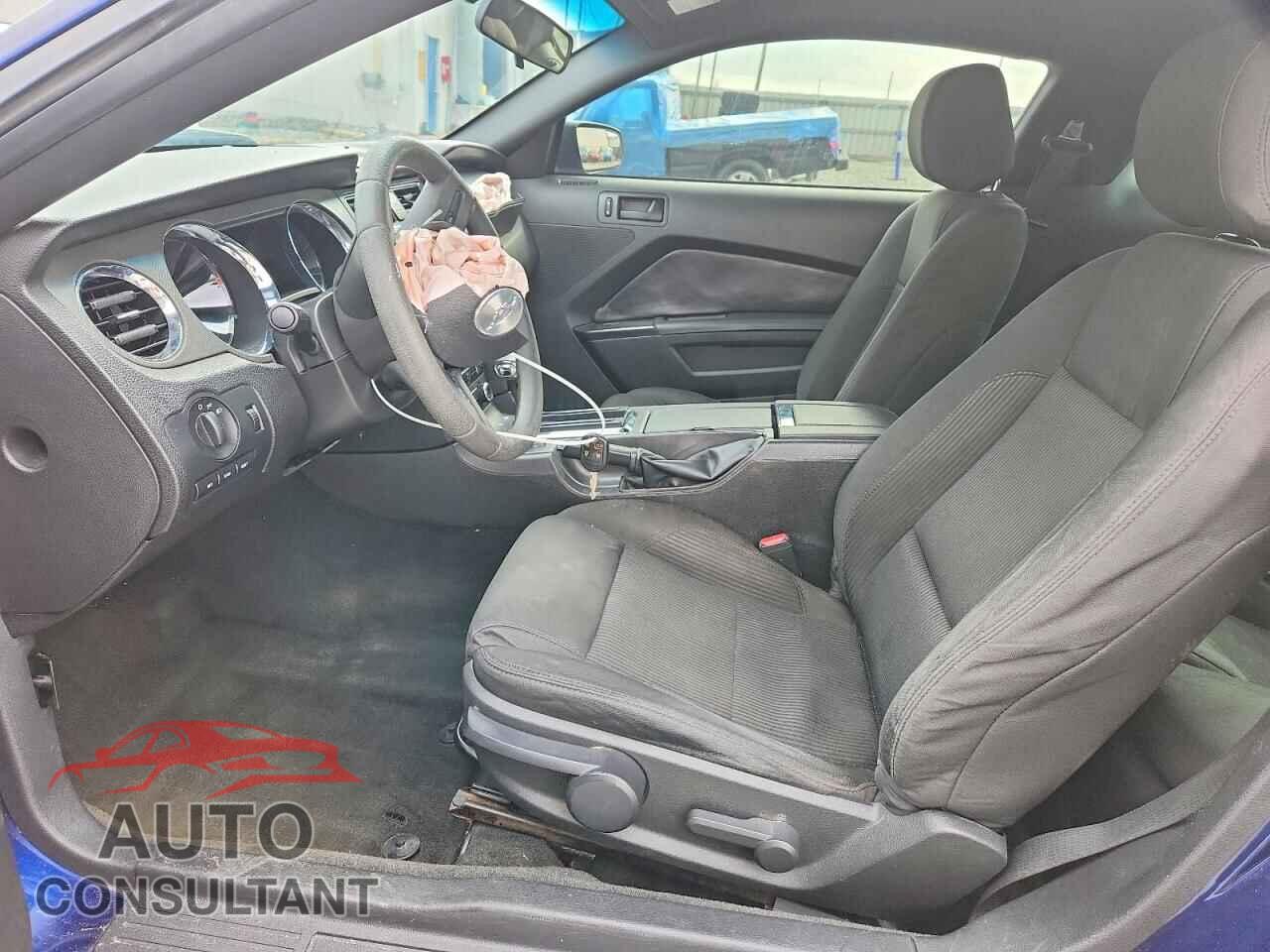 FORD MUSTANG 2012 - 1ZVBP8AM0C5247057