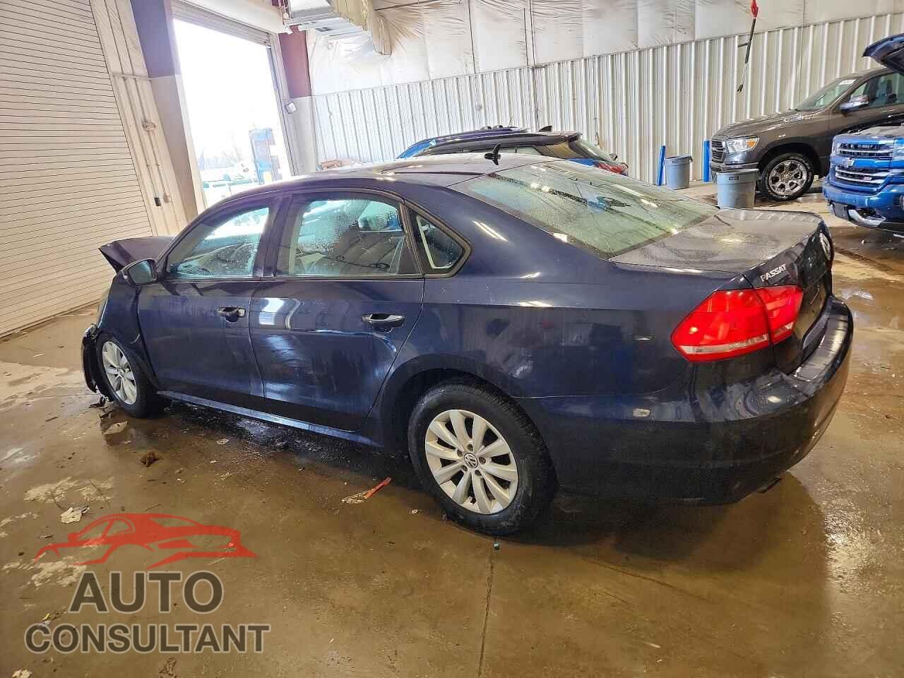 VOLKSWAGEN PASSAT 2013 - 1VWAP7A38DC070848