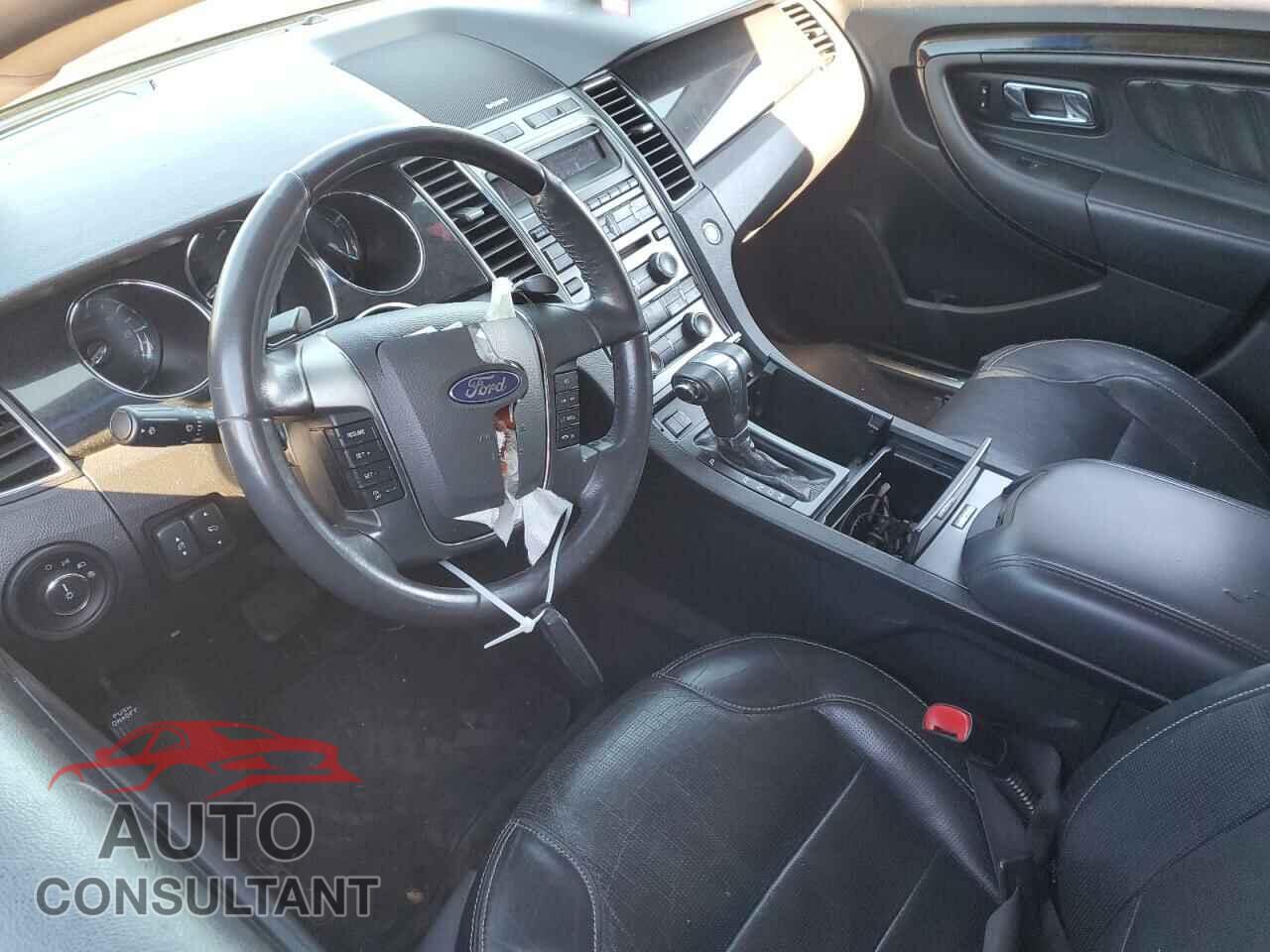 FORD TAURUS 2011 - 1FAHP2FW1BG183768