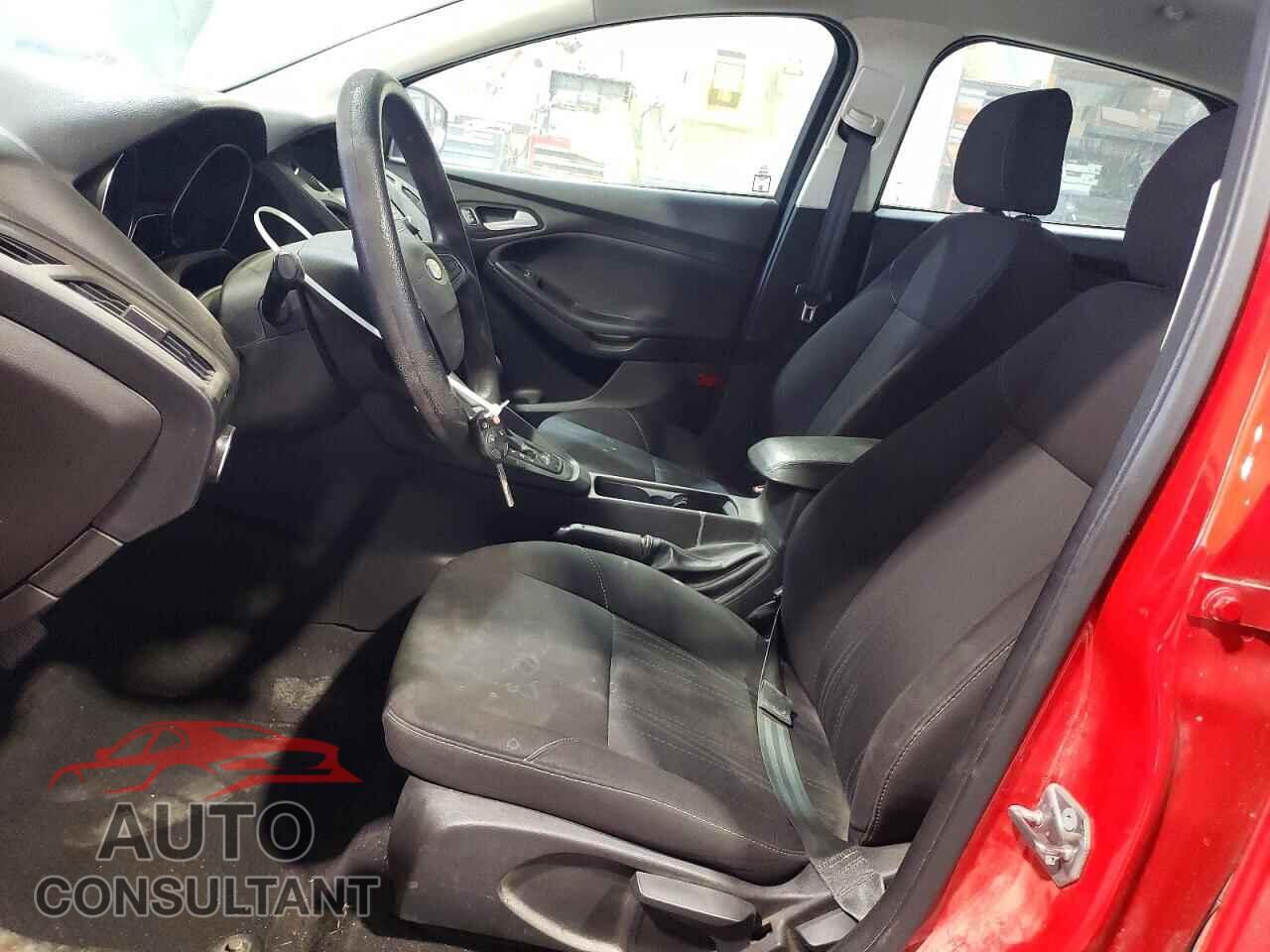 FORD FOCUS 2017 - 1FADP3F25HL215929