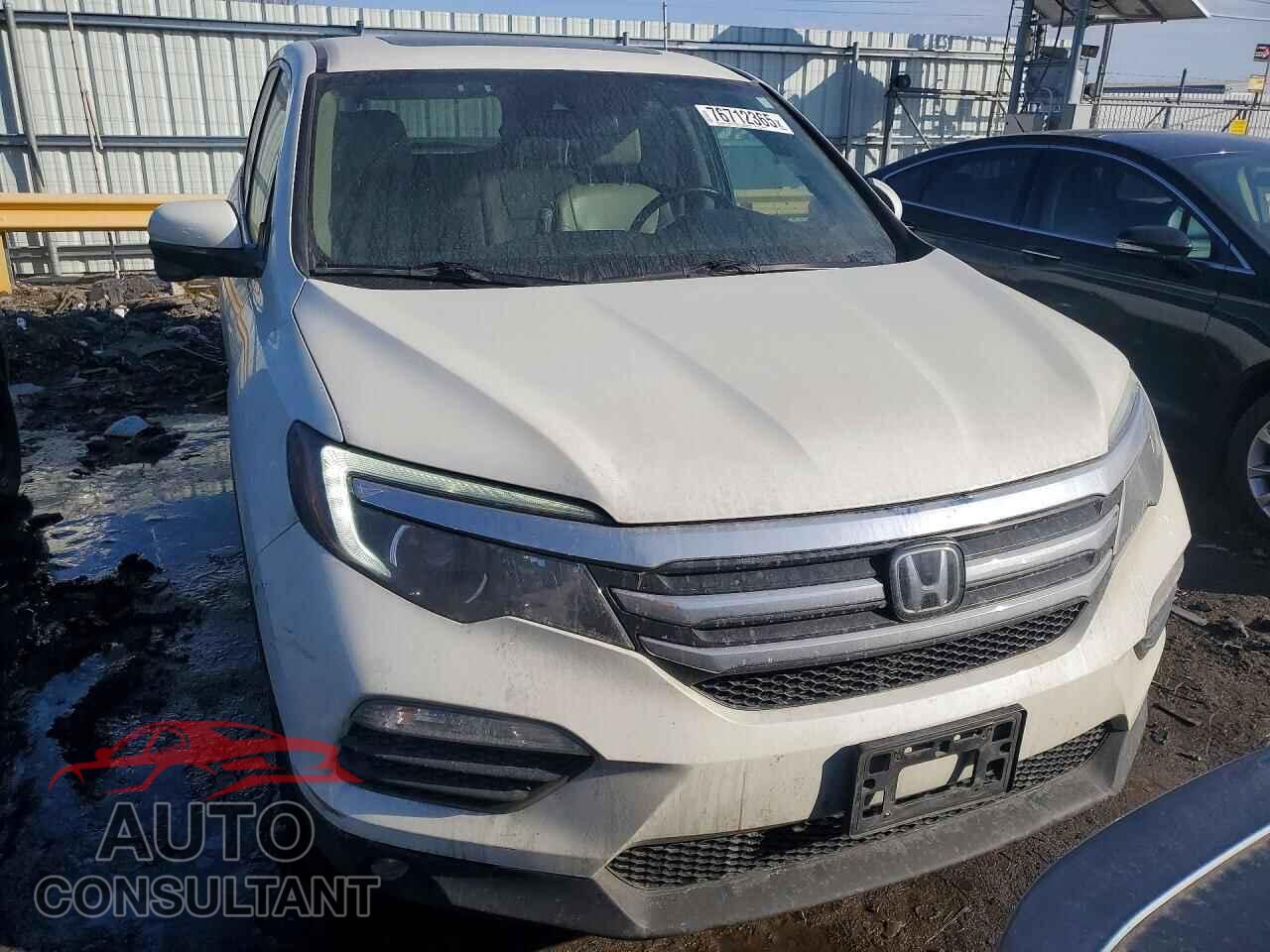 HONDA PILOT 2017 - 5FNYF6H69HB104108