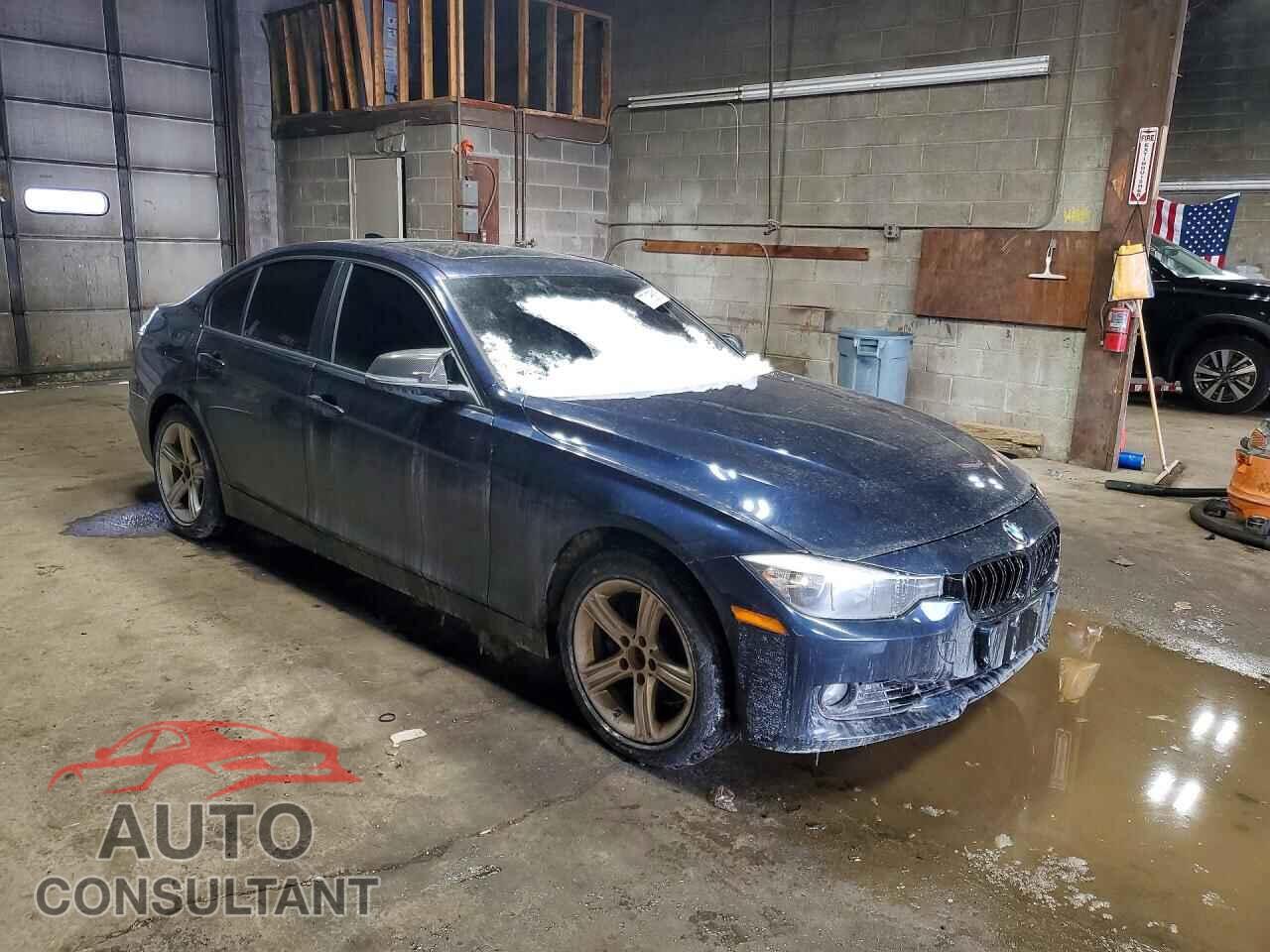 BMW 3 SERIES 2013 - WBA3B5C50DF599087