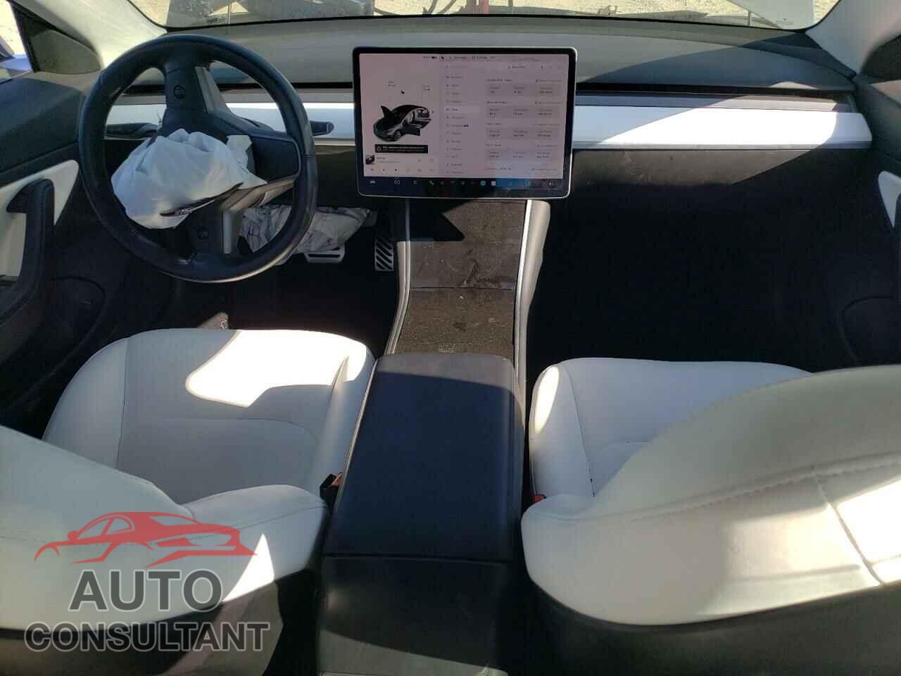TESLA MODEL 3 2018 - 5YJ3E1EB7JF100422