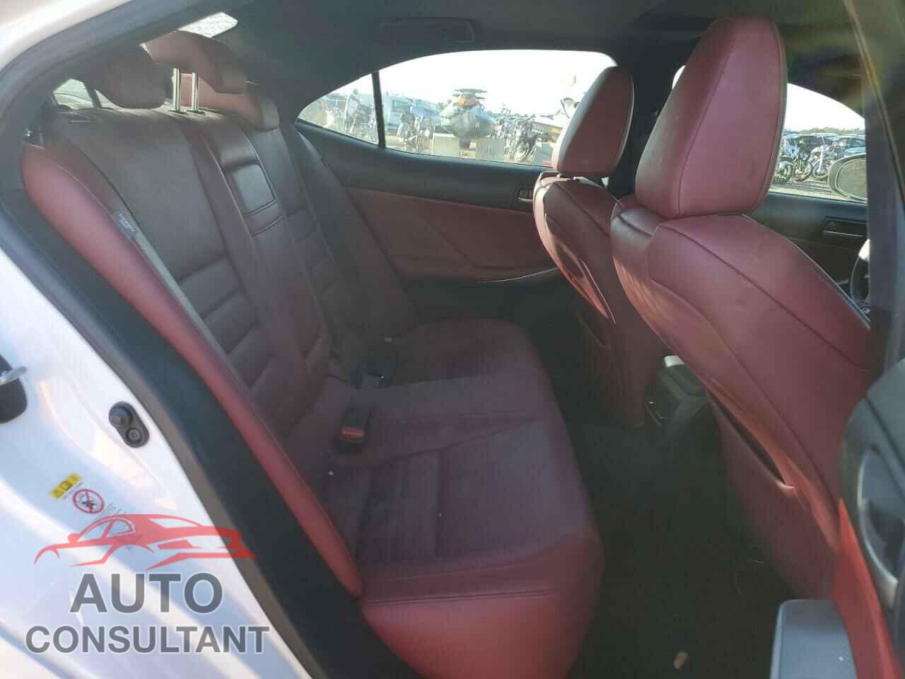 LEXUS IS 2017 - JTHBA1D21H5042150