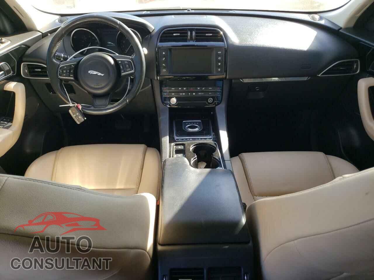 JAGUAR F-PACE 2017 - SADCJ2BV1HA047546