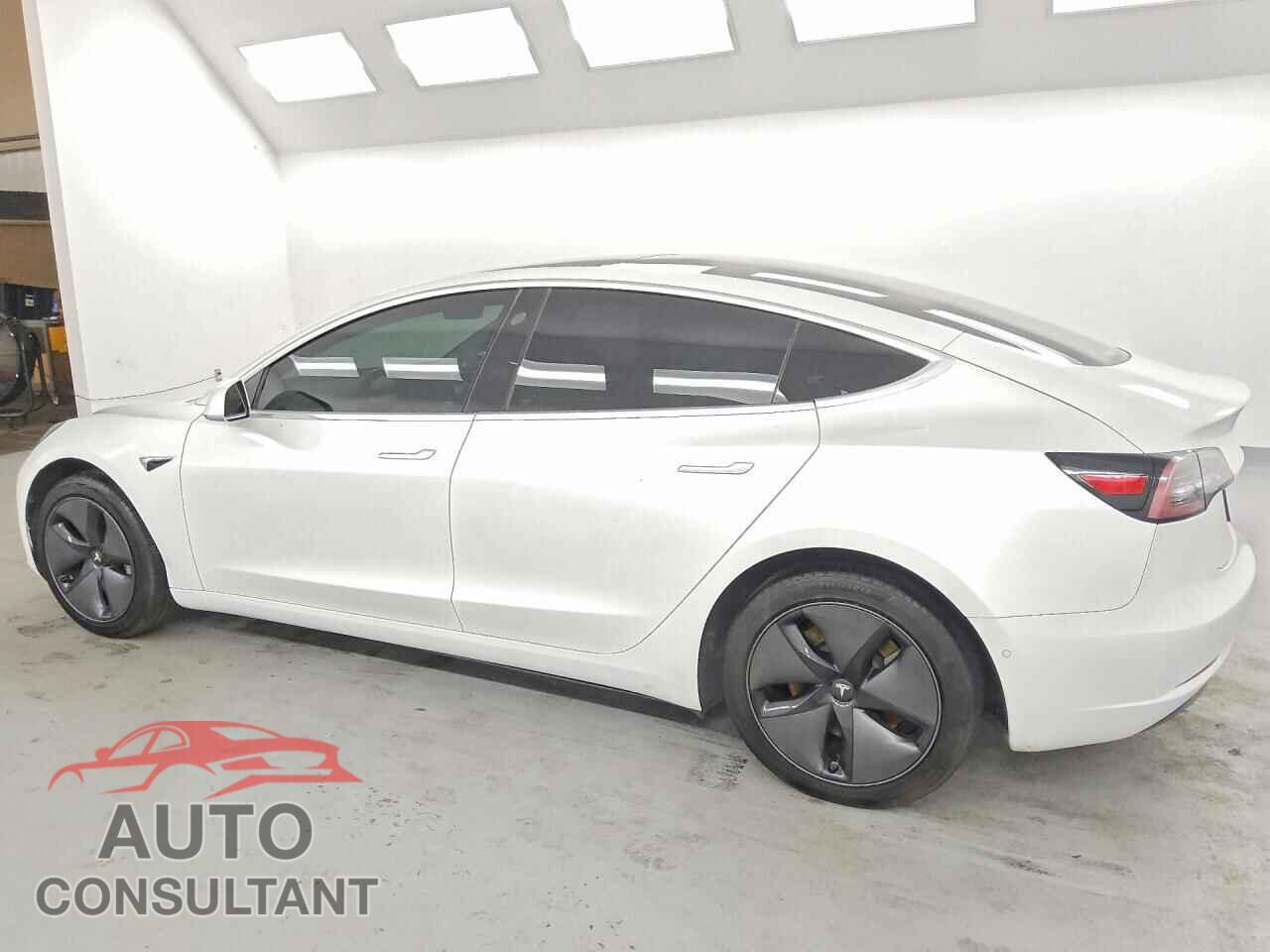 TESLA MODEL 3 2019 - 5YJ3E1EA3KF328328